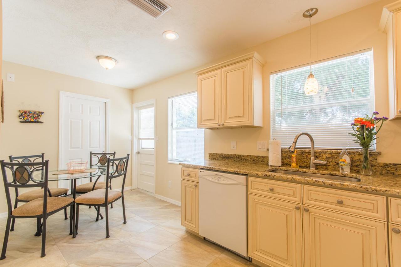 Villa Franca bungalow Sarasota Bagian luar foto